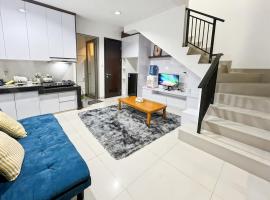 House PIK2 Cluster Virginia 2BR with Wi-Fi & Netflix，位于Rawalumpang的别墅