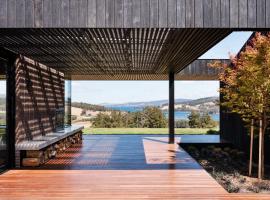 The Long House, Cygnet，位于Cygnet的酒店