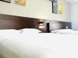Chongqing Justom Family Apartment Hotel Jiaochangkou Branch，位于重庆的公寓