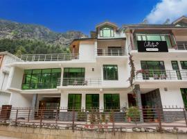 Super Collection O Hot Spring Kalath Manali Formerly Hotel Landmark，位于Jagatsukh的酒店