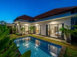 Alicia - Soak Up the Sun - Stylish 2BR Villa with Oversized Pool