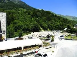 Résidence Casino - Appartement mansardé, 6 couchages avec mezzanine proche du centre de Barèges MAE-8464