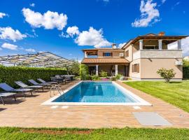 Villa Roza by Briskva，位于Bašići的酒店