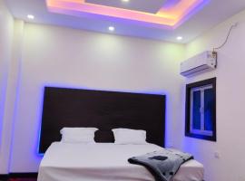 HOTEL SANA ! - A Best Budget Guest House And Banquet Hall In Lucknow，位于勒克瑙Chaudhary Charan Singh International Airport - LKO附近的酒店