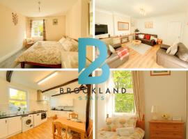 Furnished 3BR House - Free Parking, WiFi, Kitchen