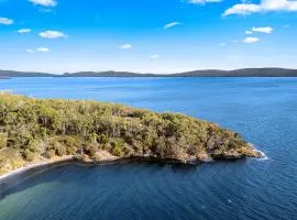 Bruny Bay House