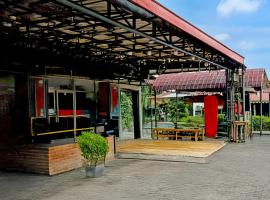 Hotel O Medan near Universitas Sumatera Utara formerly Surya Residence，位于Sunggal的酒店