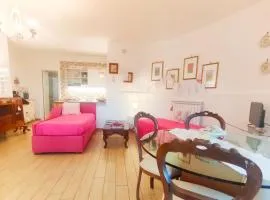 Amorevole villa con terrazza e parcheggio privato