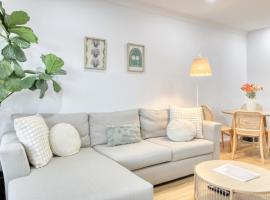 The Salty Breeze Apartment，位于West Beach的酒店