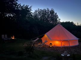 Cozy Garden Glamping，位于斯文堡的豪华帐篷