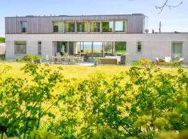 Heath House 4