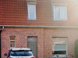 House with garden，位于蒂伦豪特的酒店