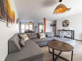 Renovated apartment with terrace for 14 people