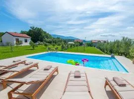 Holiday Home The Olive Escape
