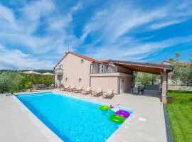 Holiday Home The Olive Escape