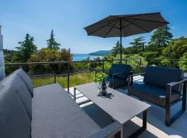 2 Bedroom Lovely Apartment In Rabac