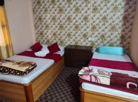 Dayglow inn , BHADRAPUR，位于巴德拉普尔的酒店