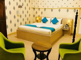 Desert Overnight Camp And Resort，位于斋沙默尔的酒店