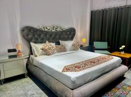 Hotel Aura Residency, A Unit of Sitara Group - Rishikesh Road, Haridwar，位于瑞诗凯诗的酒店
