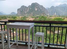 Bountang Riverside Hotel，位于万荣的酒店