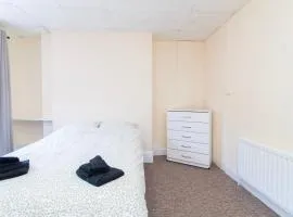 Brookvale Guest House Room 14