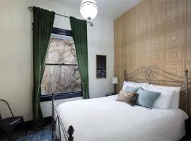 The Block Basic Room - Queen