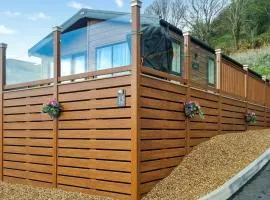 Hillfort Lodge