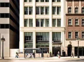 Arlo Chicago
