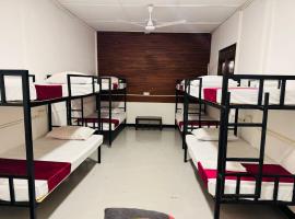 Trinco Chill Zone Hostel，位于亭可马里的酒店