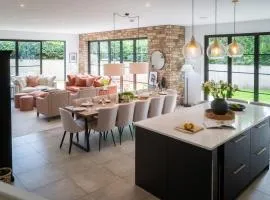 Verdant Rise - Contemporary Country Retreat