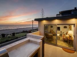 New The Triton Manhattan Beachfront Escape，位于曼哈顿海滩的酒店