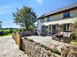 3 bed property in Winkleigh 66041
