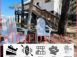 Stilted 2BR canal home, full kitchen, yard, pets!