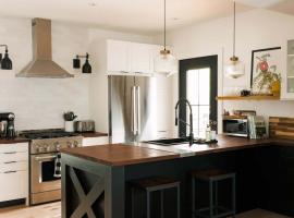 SquirrelHaus PEC，位于Hillier的酒店