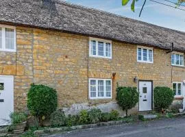 2 Bed in West Bay 77557