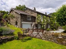 2 Hart Head Barn