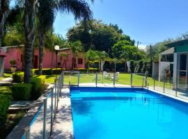 Cabañas Puertas del Sol，位于拉里奥哈的酒店