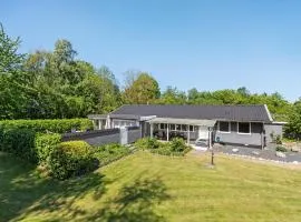 3 Bedroom Beautiful Home In Gilleleje