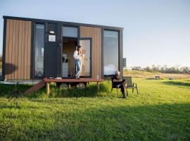 Equine Haven Trail by Tiny Away，位于Glenworth Valley的酒店