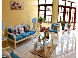 Hospedaje La Casa Blanca，位于Urbanizacion Buenos Aires的酒店