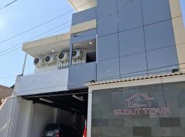 Hotel Sudut Tidur，位于Stasiun Tawang的酒店