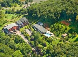 亚当奥拉克酒店