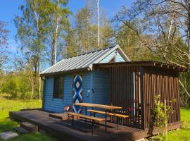 Private tinyhouse - Blue House，位于Lõupõllu的酒店