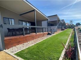 Ardrossan Caravan Park，位于Ardrossan的酒店