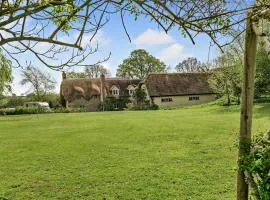 5 Bed in Sturminster Newton 76458