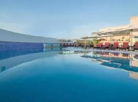 Dancenter Luxury Holiday International Dubai