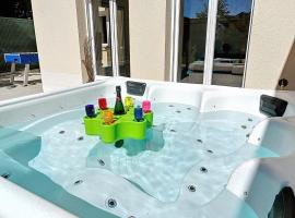 Magnifique Villa avec Spa à COMPIEGNE - Beautiful villa with hot tub, Compiegne，位于贡比涅的酒店