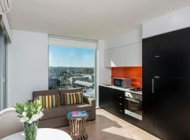 Oaks Melbourne South Yarra Suites，位于墨尔本科莫宅邸花园附近的酒店