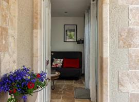 Gîte chez Marie et Franck，位于巴巴斯特的酒店