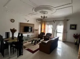 Appartement Jardin Dachille - Résidence Shalom Bonamoussadi avec Wifi, Clim, Parking, Gardien 24h
